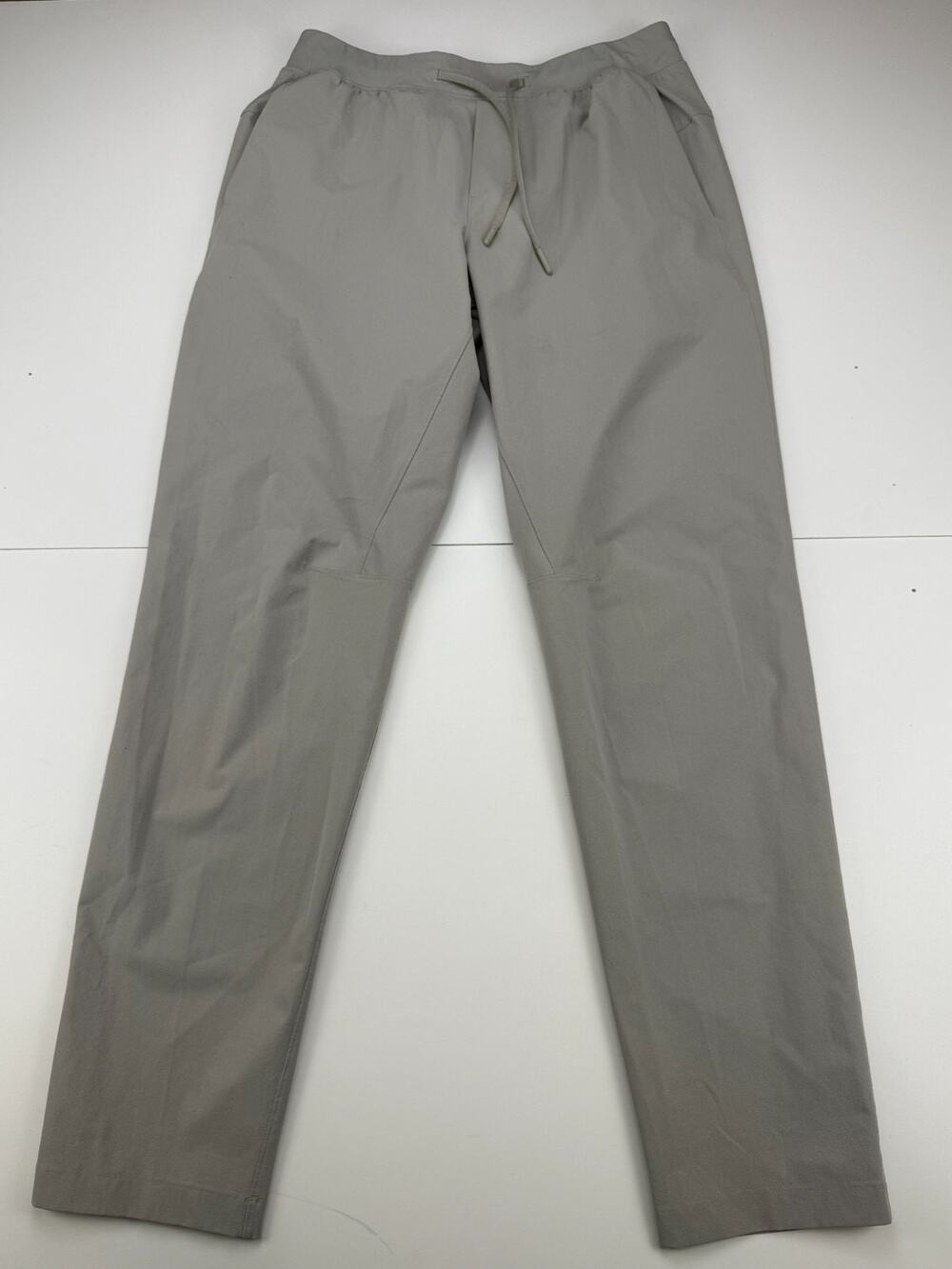 Lululemon Zeroed In Slim Fit Pants Mens M Gray Regular LM5AZSS Drawstring